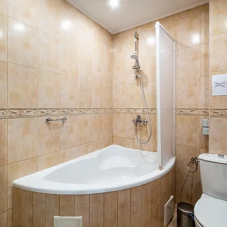 Thermae 2bdrm Sunny