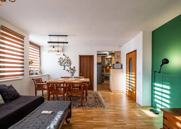 Апартаменты Thermae 2bdrm Sunny